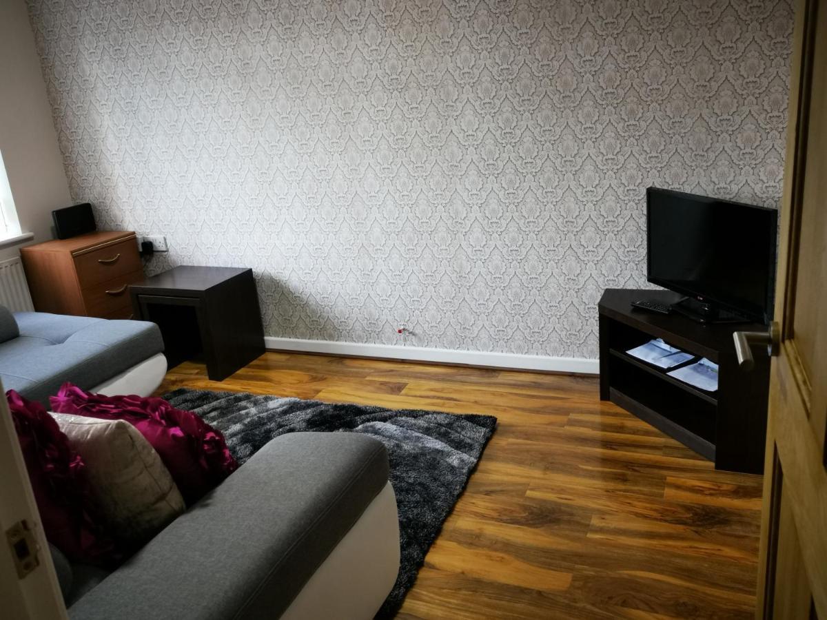 Brigstock Holidays House Μάντσεστερ Εξωτερικό φωτογραφία