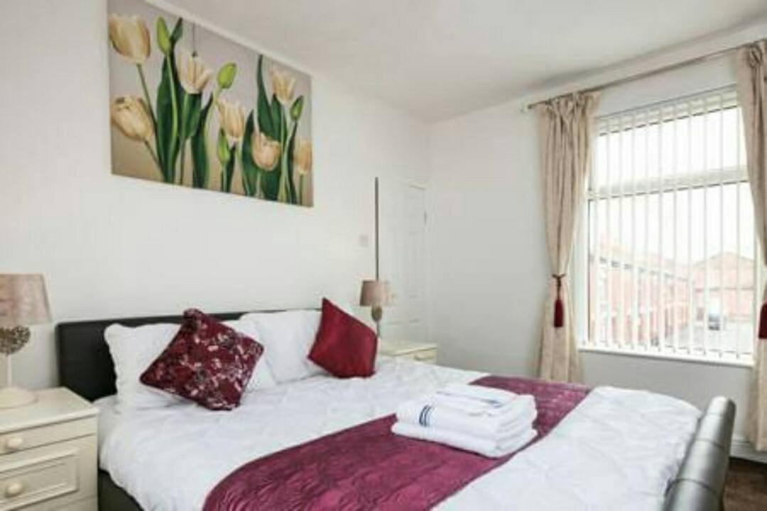 Brigstock Holidays House Μάντσεστερ Εξωτερικό φωτογραφία