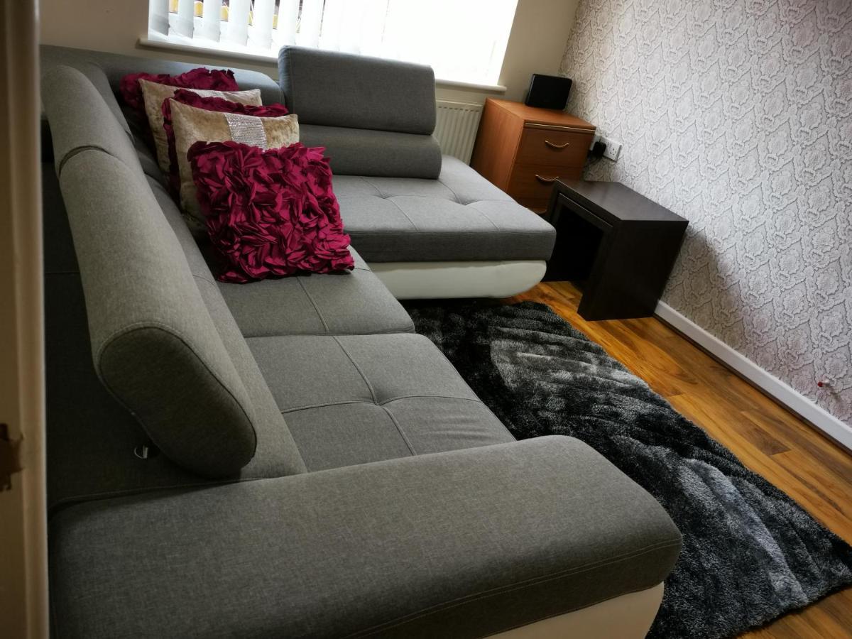 Brigstock Holidays House Μάντσεστερ Εξωτερικό φωτογραφία