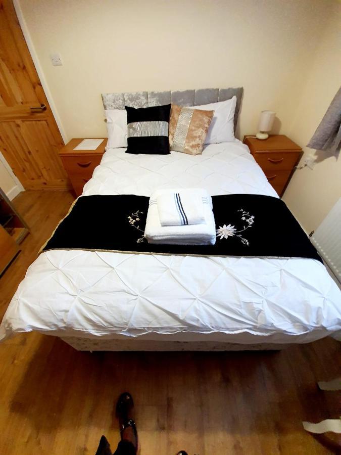 Brigstock Holidays House Μάντσεστερ Εξωτερικό φωτογραφία