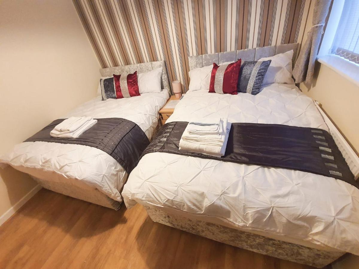 Brigstock Holidays House Μάντσεστερ Εξωτερικό φωτογραφία