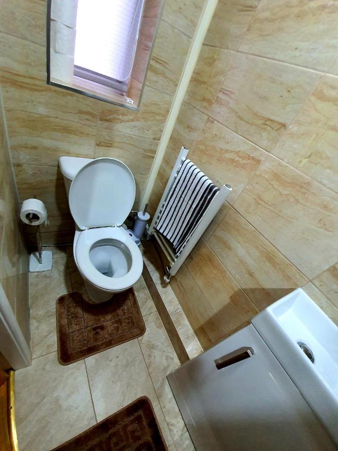 Brigstock Holidays House Μάντσεστερ Εξωτερικό φωτογραφία
