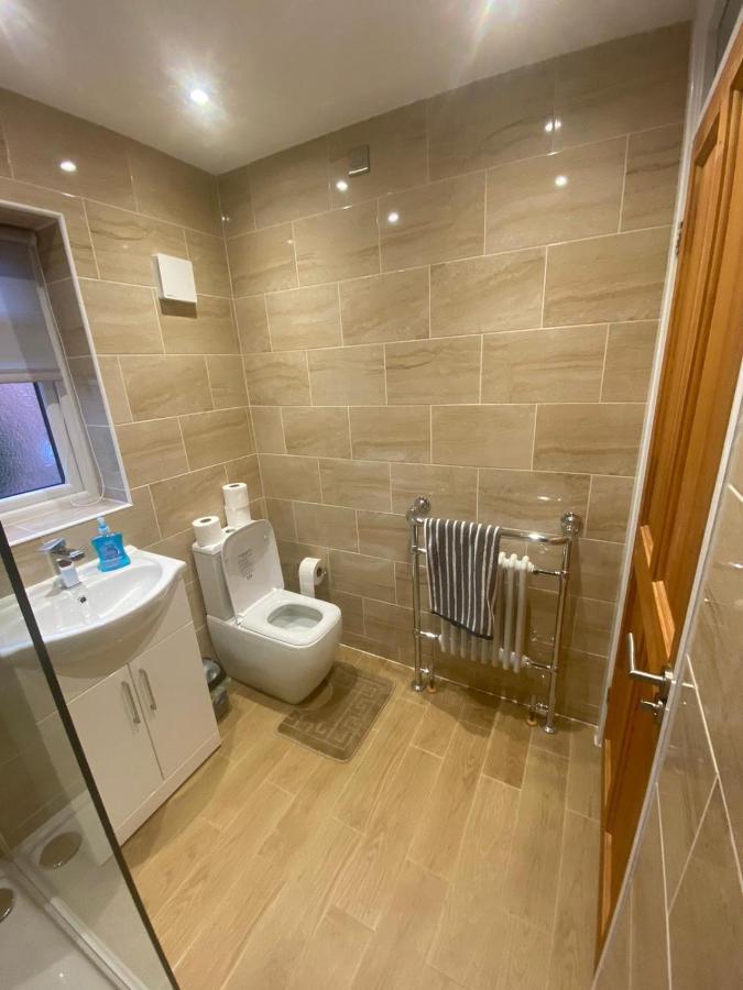 Brigstock Holidays House Μάντσεστερ Εξωτερικό φωτογραφία