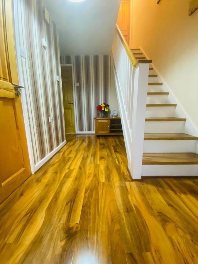 Brigstock Holidays House Μάντσεστερ Εξωτερικό φωτογραφία
